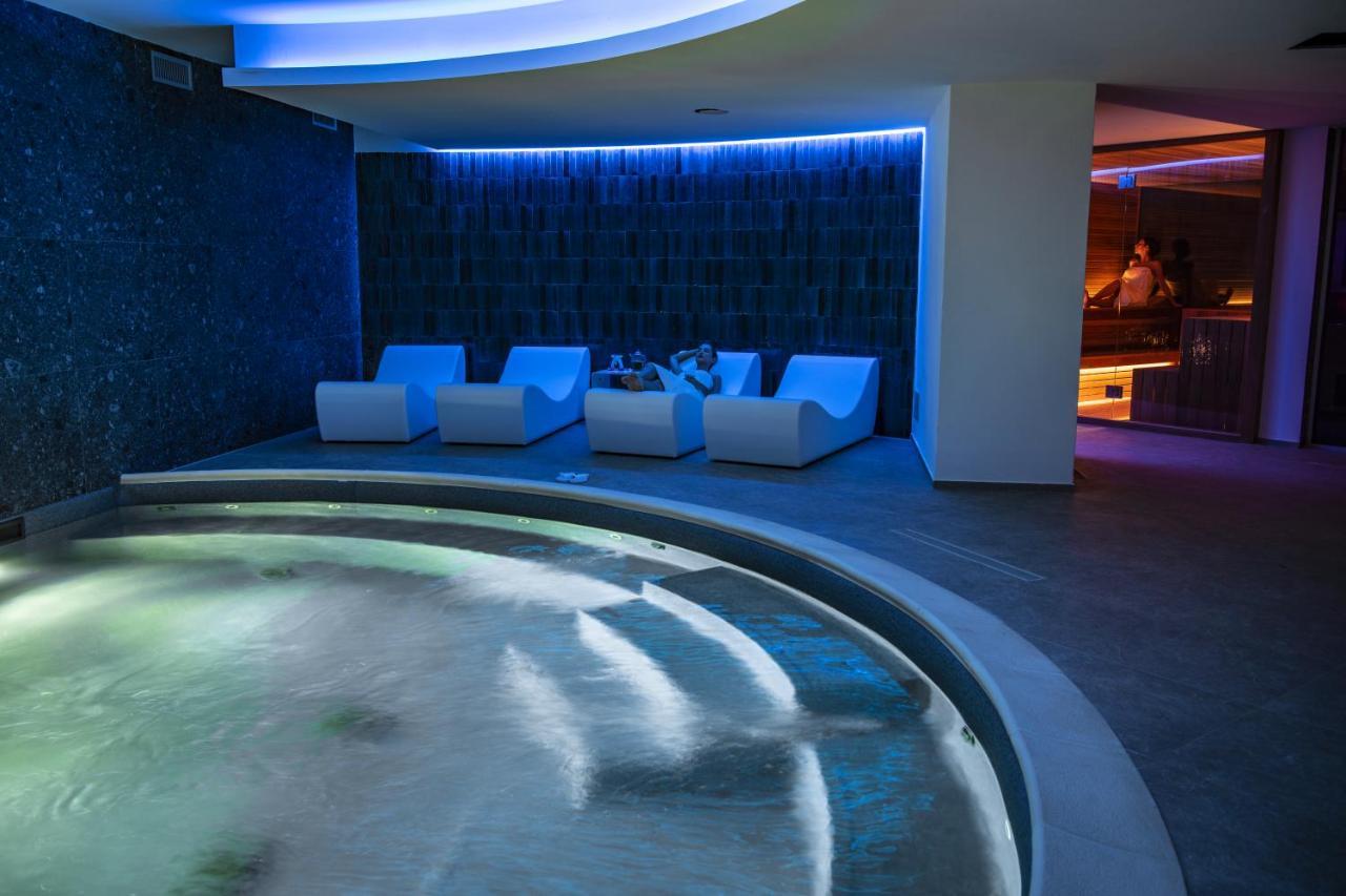 Hotel La Battigia & 4*